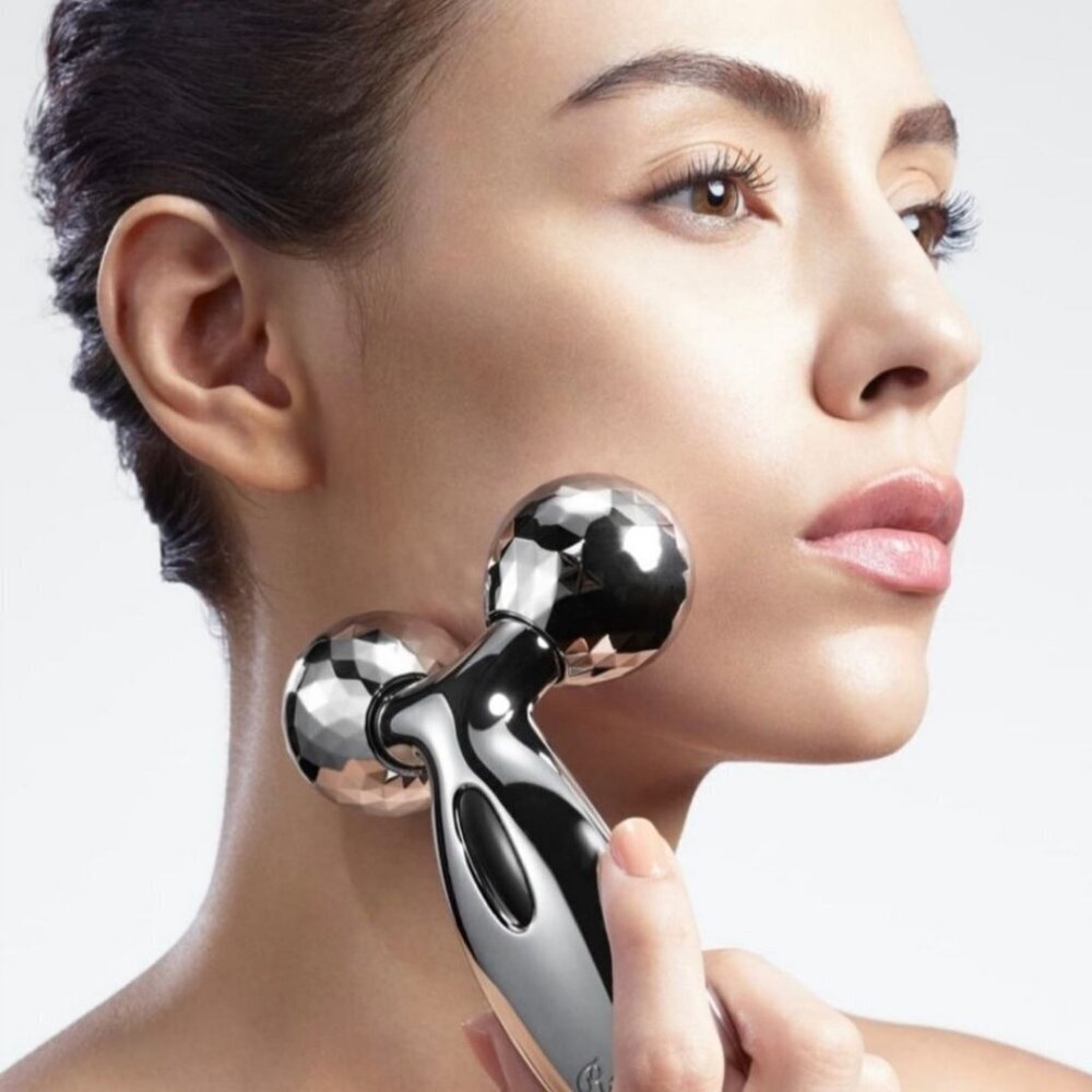 ReFa ✦ CARAT Face & Body Roller ✦ Platinum 360° Waterproof Microcurrent Skincare